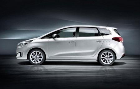 Kia Carens thế hệ mới có thêm hàng ghế thứ 3