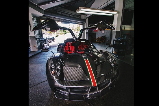 Pagani Huayra ra mắt ‘thần gió’ La Monza Lisa có 1-0-2