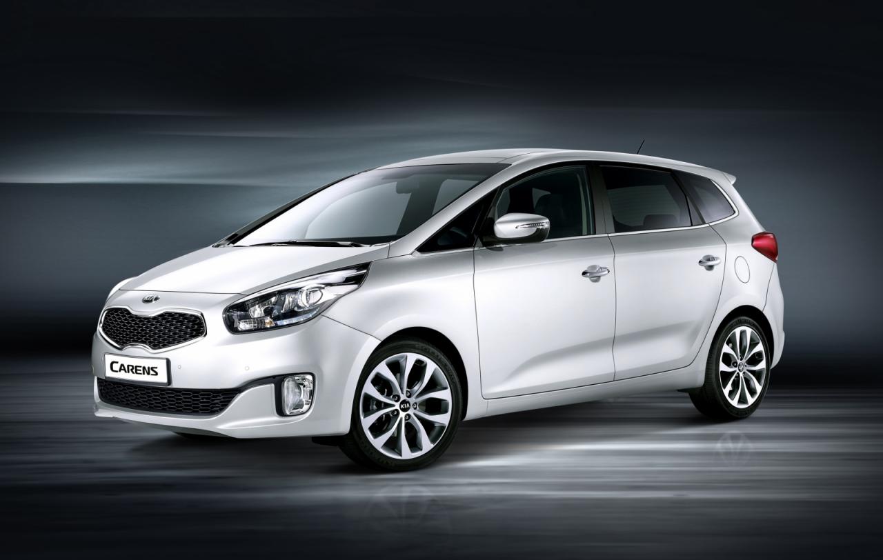 Kia Carens thế hệ mới có thêm hàng ghế thứ 3