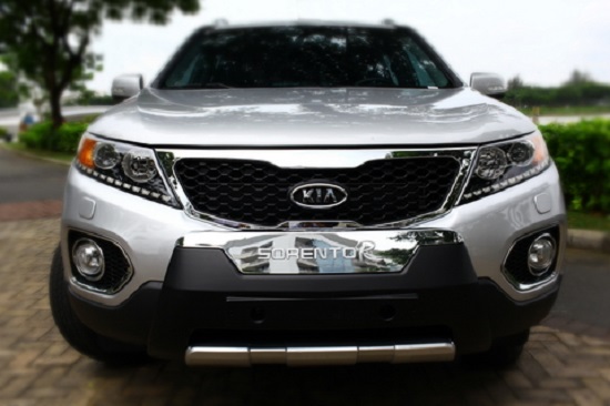 Kia Sorento R ra mắt với giá 948 triệu