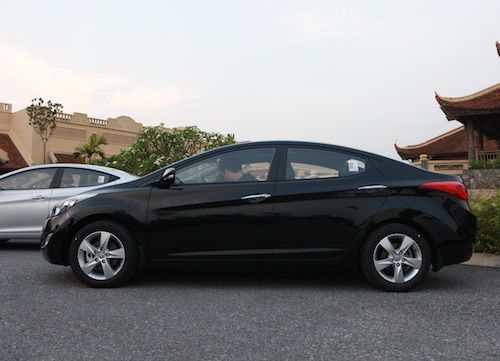 Hyundai Elantra chính thức bán với giá từ 699 triệu đồng 3