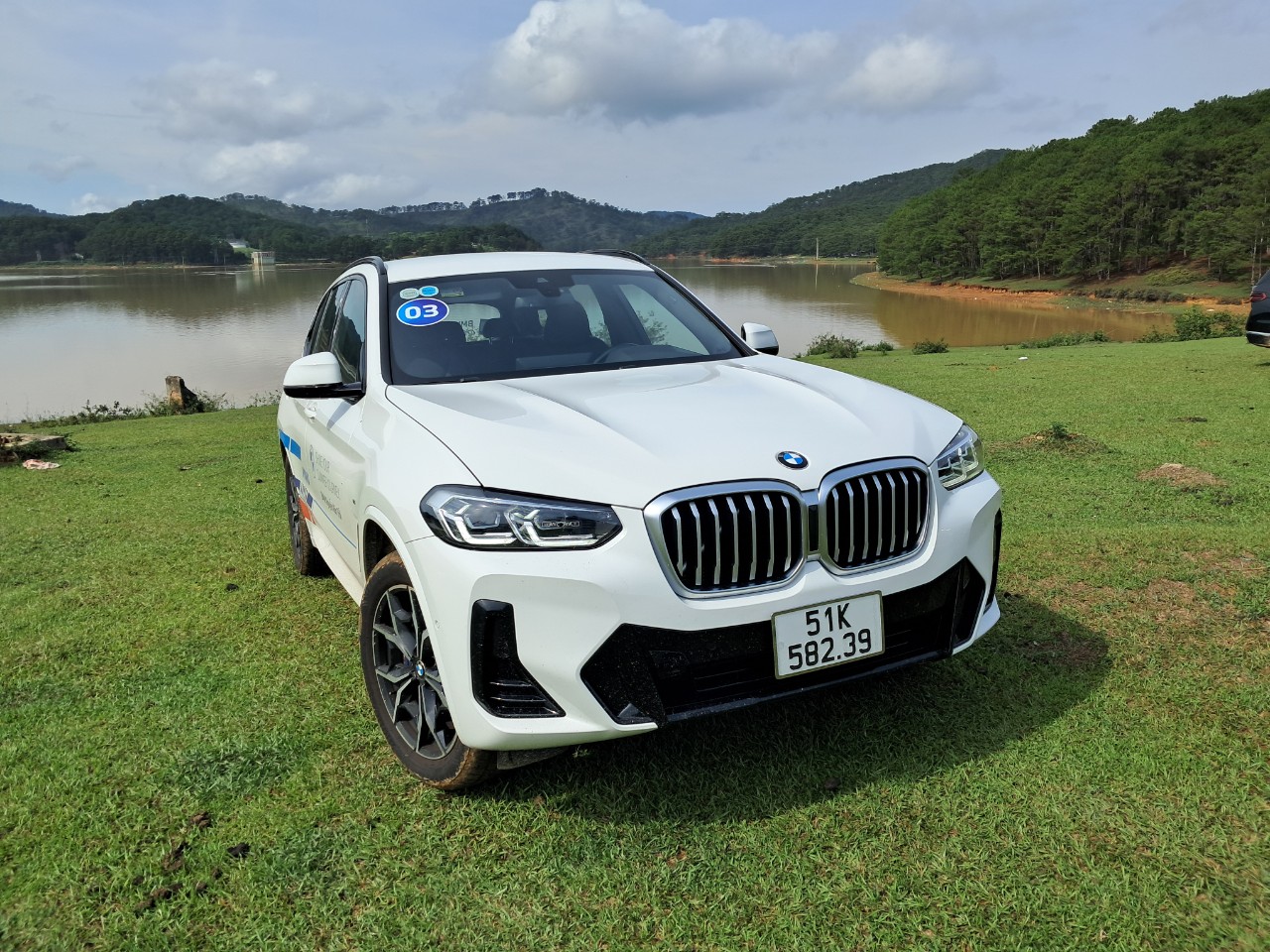 Xe đô thị BMW X3 sDrive 20i M Sport 2024 vượt địa hình như thế nào?