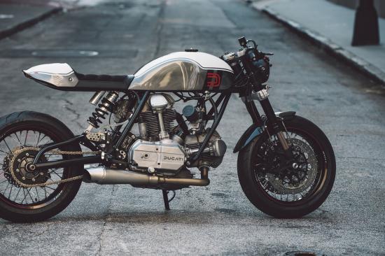 “Hắc Mã” Ducati 860 Café Racer hí vang sau giấc ngủ dài-ảnh1