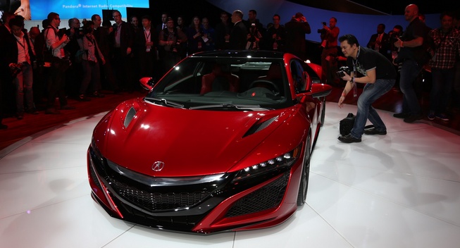 Acura NSX 2016 sẽ được bán vào hè năm sau