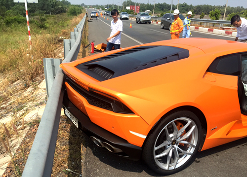 Siêu xe Lamborghini tai nạn 1