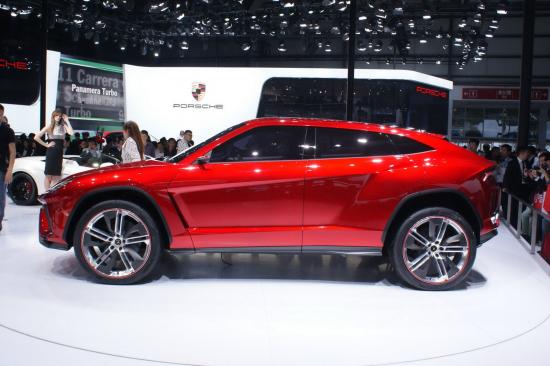 xe Lamborghini Urus 1