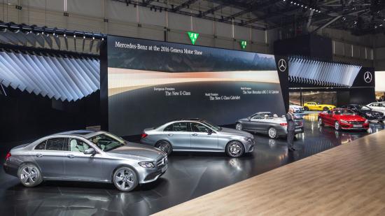 Xe Mercedes cuộc đua xe sang 