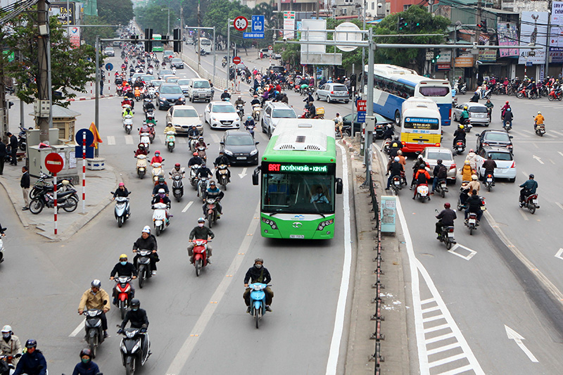 Lập "hàng rào" cho xe bus nhanh