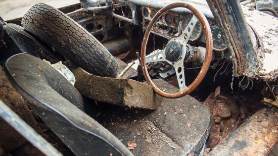 Xe cổ Jaguar E-Type Series 1 Fixed Coupe 1962 3