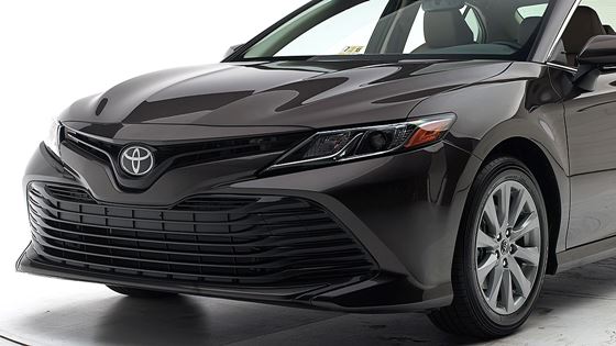 Toyota Camry đạt chứng nhận an toàn cao nhất