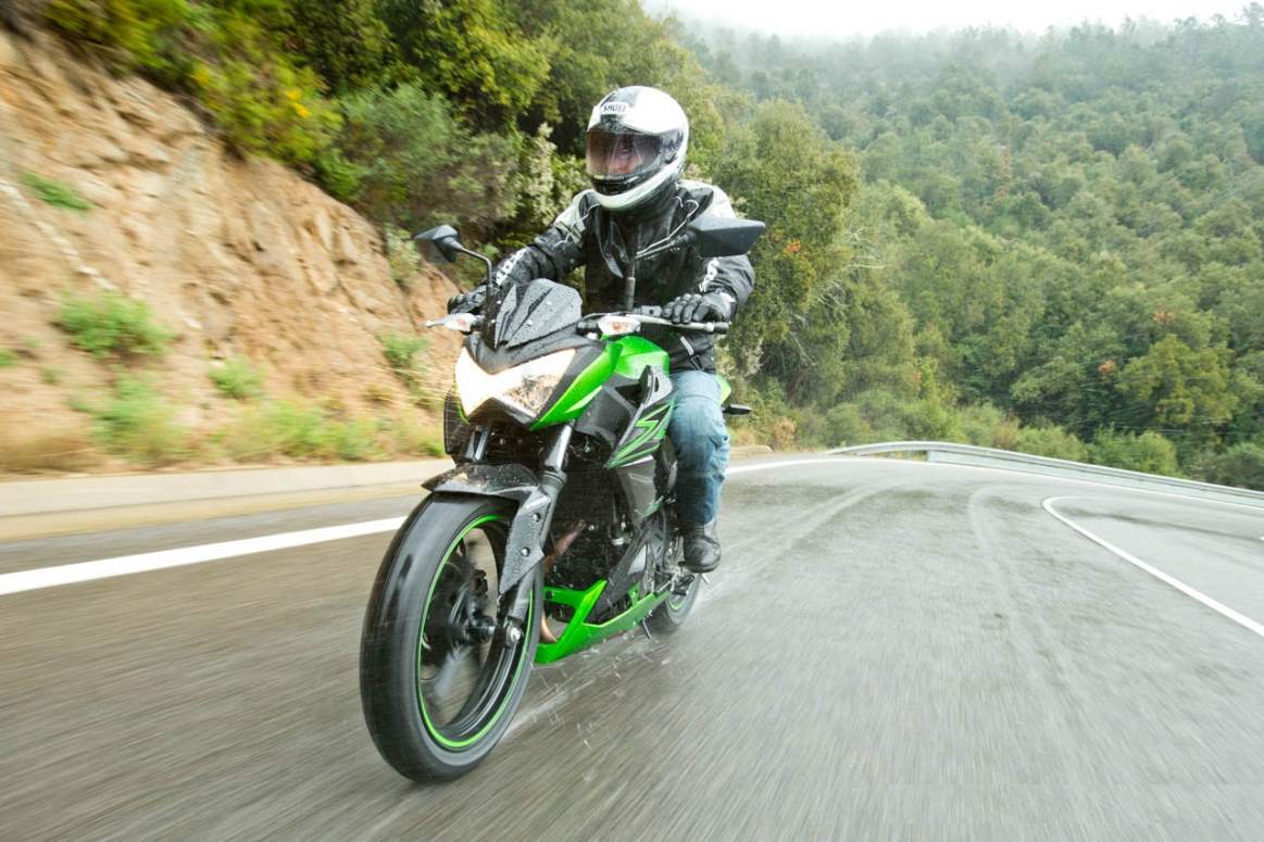 Z-series ra mắt xe mới Kawasaki Z300