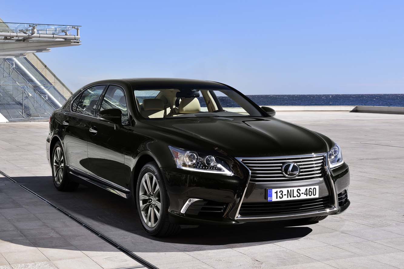 Lexus LS 2015