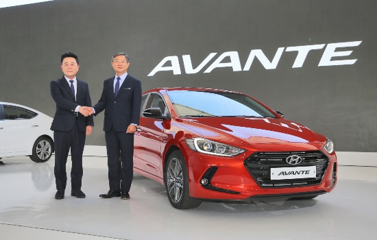 Hyundai Elantra/Avante hoàn toàn mới ra mắt tại Hàn Quốc