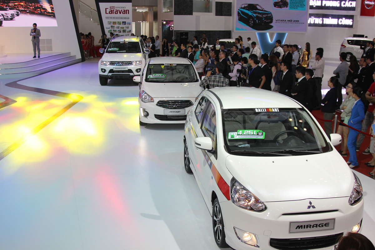 Mitsubishi tại Triển lãm ô tô Việt Nam 2015 anh8