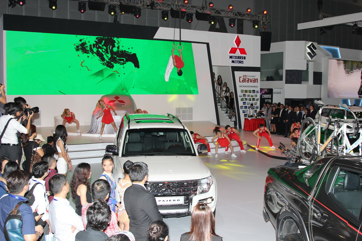 Mitsubishi tại Triển lãm ô tô Việt Nam 2015 anh 10