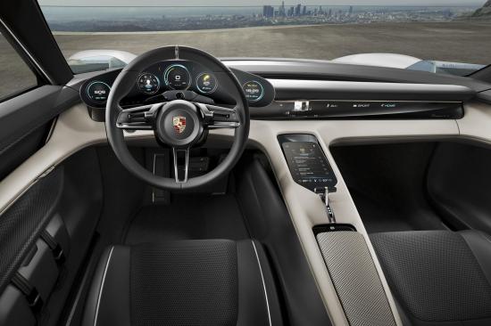 Xe điện Porsche Mission E 12