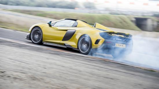 Siêu xe McLaren 675LT Spider  2