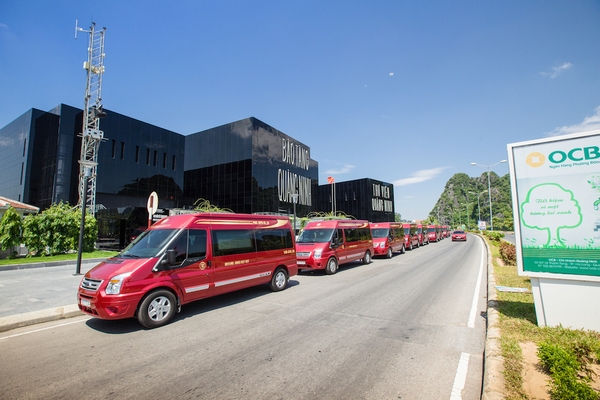 Dcar Limousine siêu sang2