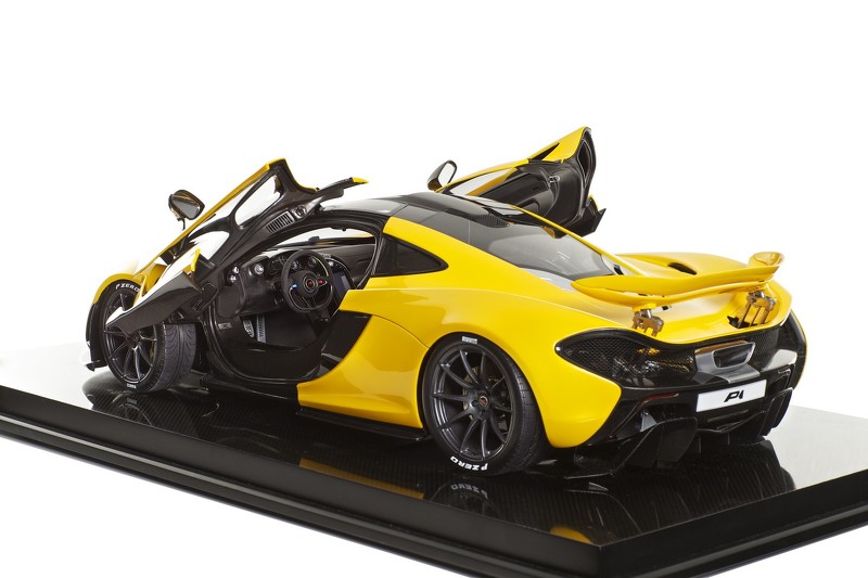 McLaren sản xuất P1 mô hình làm quà Giáng sinh