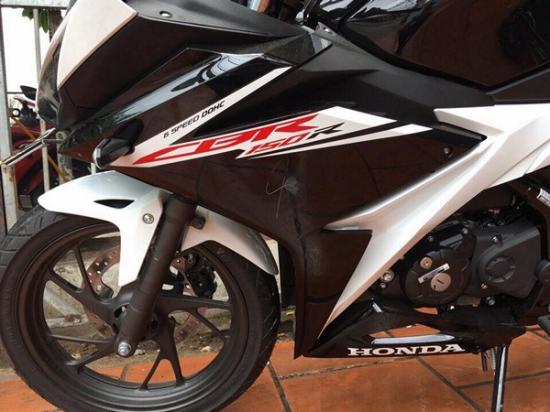 Honda CBR150R 2017 2