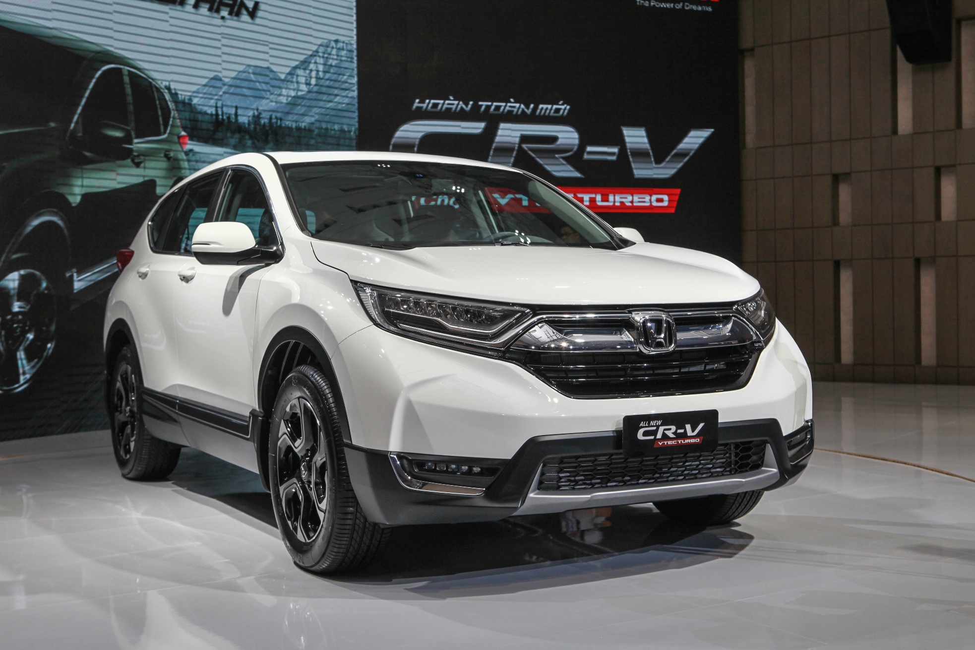 Honda CR-V giảm luôn 200 triệu sau Tết?