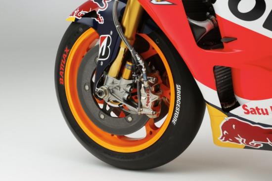 Repsol Honda Team ra mắt mẫu xe đua mới 6