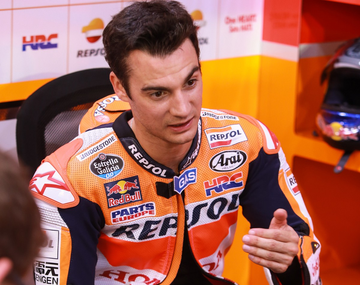 Dani Pedrosa buộc phải tạm dừng thi đấu