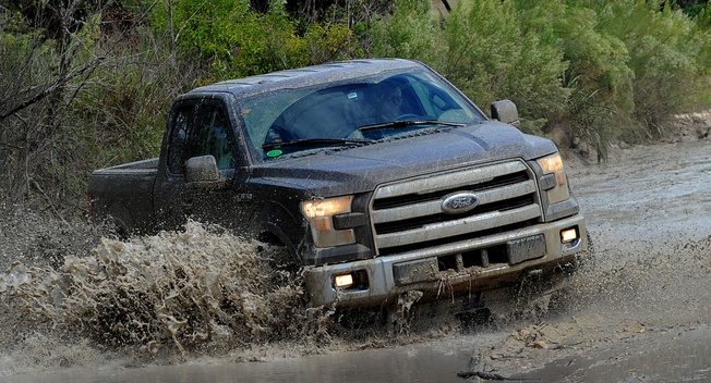 Bán tải Ford F-150 có nguy cơ mất lái