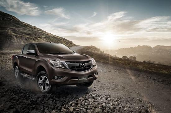 Mazda BT50 pro 2015 được nâng cấp nội/ngoại thất 10