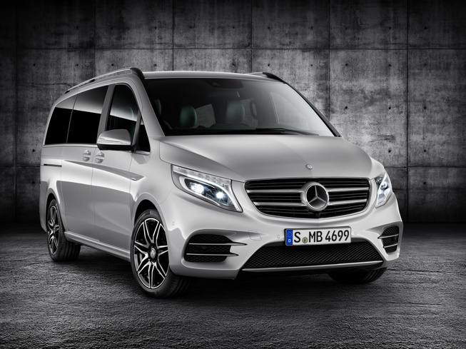 Mercedes-Benz V-Class cá tính hóa với gói AMG Line