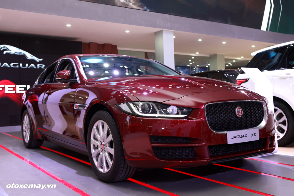 Jaguar XE 2015 làm nóng phân khúc sedan hạng sang Việt Nam-2