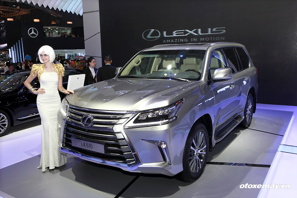 VMS 2015: Lexus trưng bày đủ 4 dòng SUV