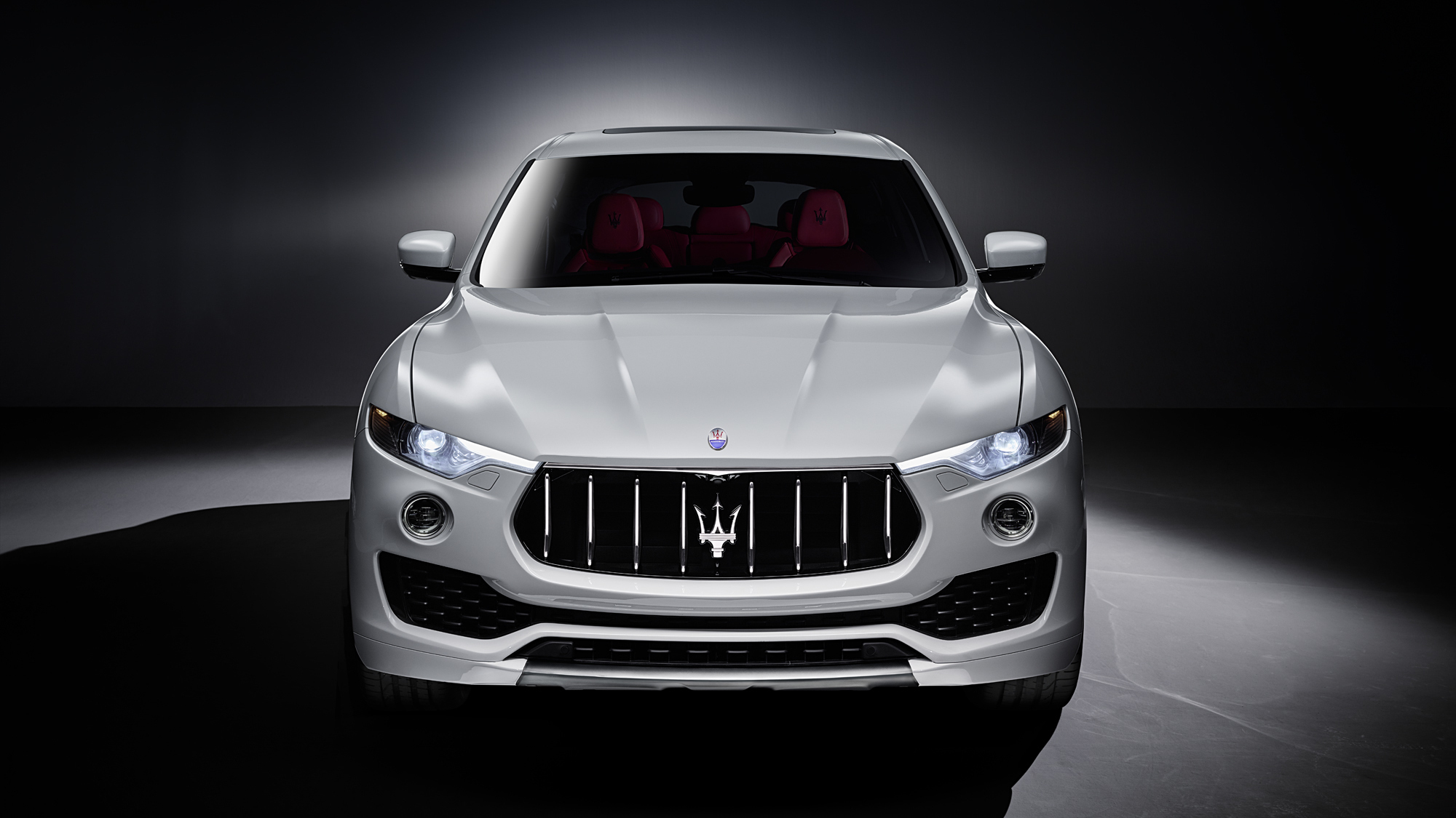 SUV Maserati Levante lộ diện trước ngày ra mắt