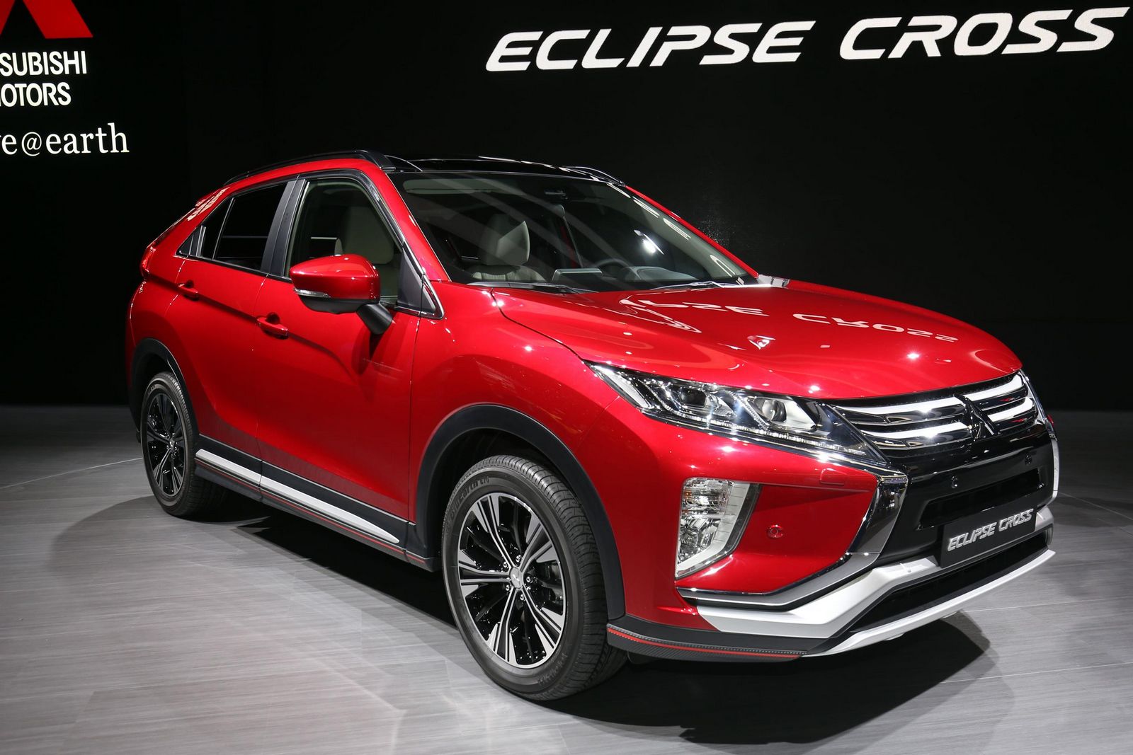 Trình lãng SUV cỡ nhỏ hoàn toàn mới Mitsubishi Eclipse Cross 2018