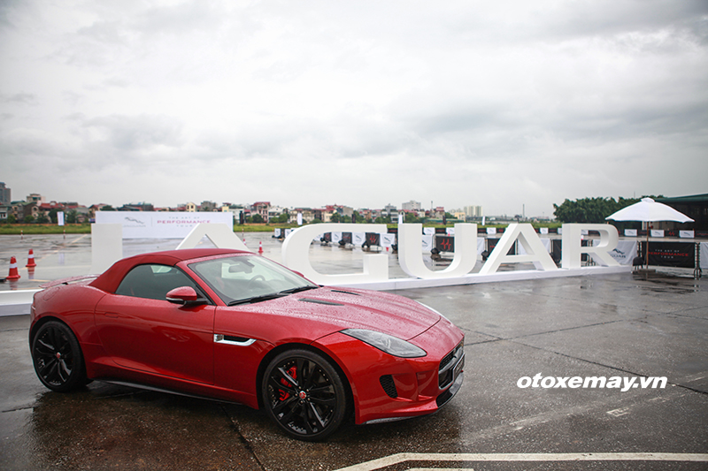 oto-xemay-jaguar-the-art-of-performance