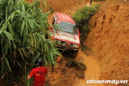 VOC 2015: Những pha offroad “cháy máy” ở ngày thi thứ 2 anh 1