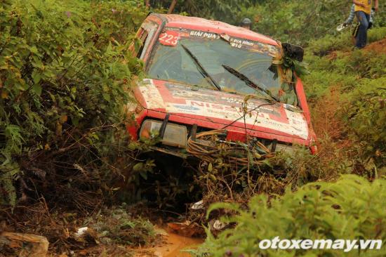 VOC 2015: Những pha offroad “cháy máy” ở ngày thi thứ 2 anh 2