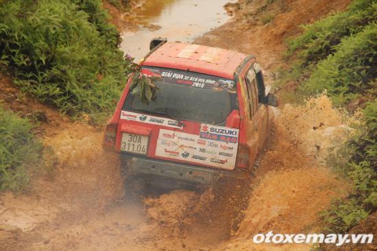 VOC 2015: Những pha offroad “cháy máy” ở ngày thi thứ 2 anh 4