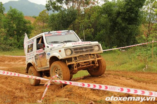 VOC 2015: Những pha offroad “cháy máy” ở ngày thi thứ 2 anh 15