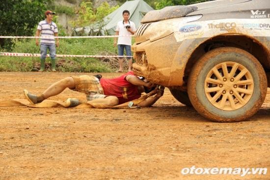 VOC 2015: Những pha offroad “cháy máy” ở ngày thi thứ 2 anh 23