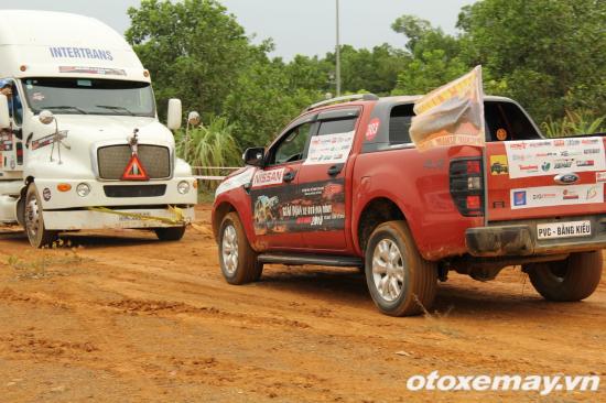 VOC 2015: Những pha offroad “cháy máy” ở ngày thi thứ 2 anh 25