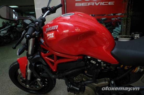 Ducati-Monster-821-a2