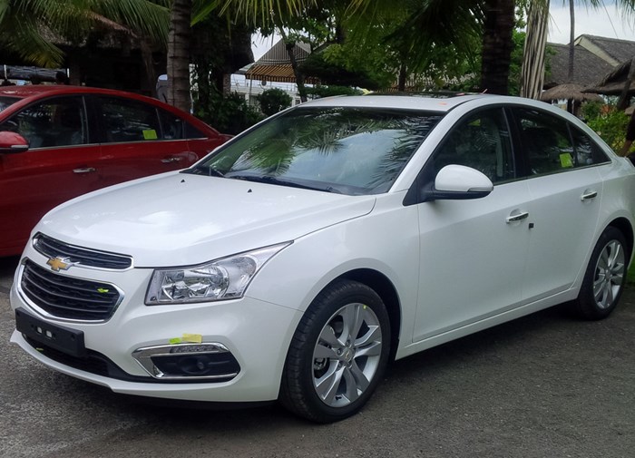 Chevy sắp tung Cruze bản mới “dọa nạt” Corolla Altis