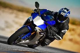 yamaha-yzf-r1s-a3