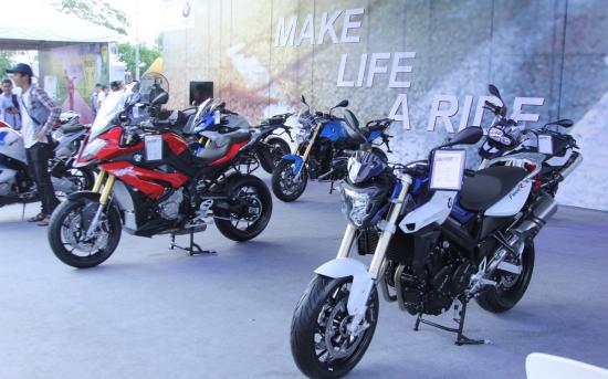 Showroom-BMW-Motorrad-a4