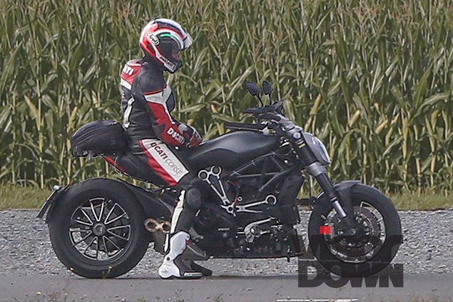 Ducati tiết lộ Diavel phong cách hoàn toàn mới