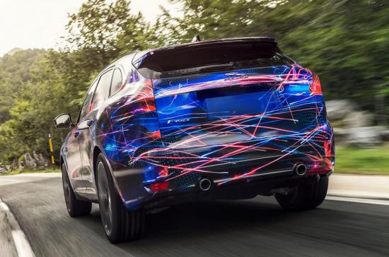 Jaguar tung clip hậu kì SUV mới F-Pace 5