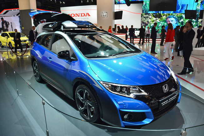 IAA 2015: Honda giới thiệu Civic Tourer Active Life tiện dụng