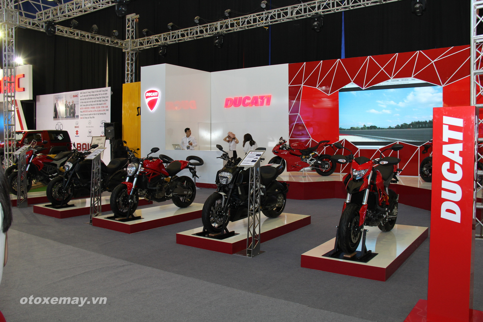 VIMS 2015: Cá tính Ducati khuấy động triển lãm_anh1