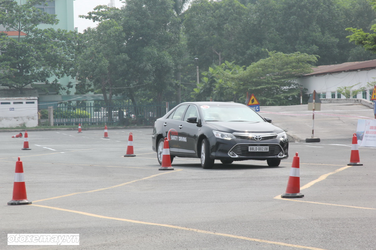 Toyota huấn luyện kỹ năng lái xe tại TP.HCM